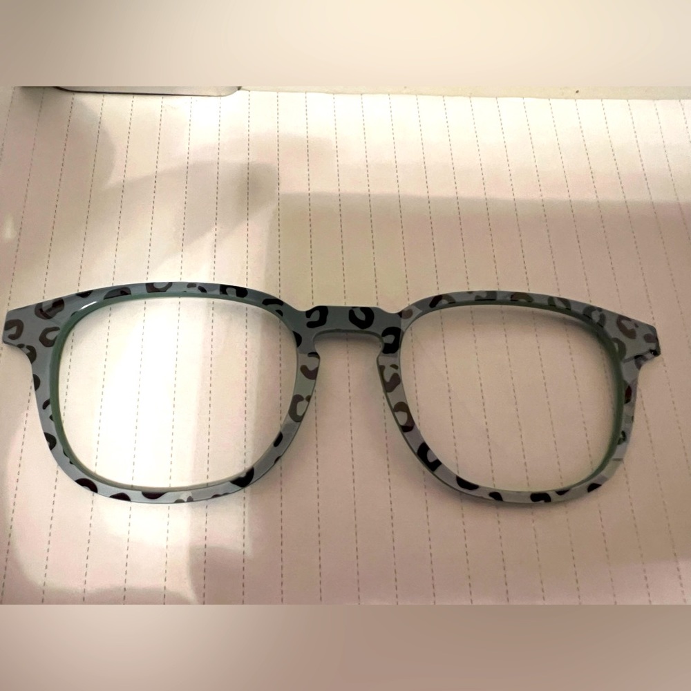 Pair eyewear- Olive Cheetah toppers for the Otis frames